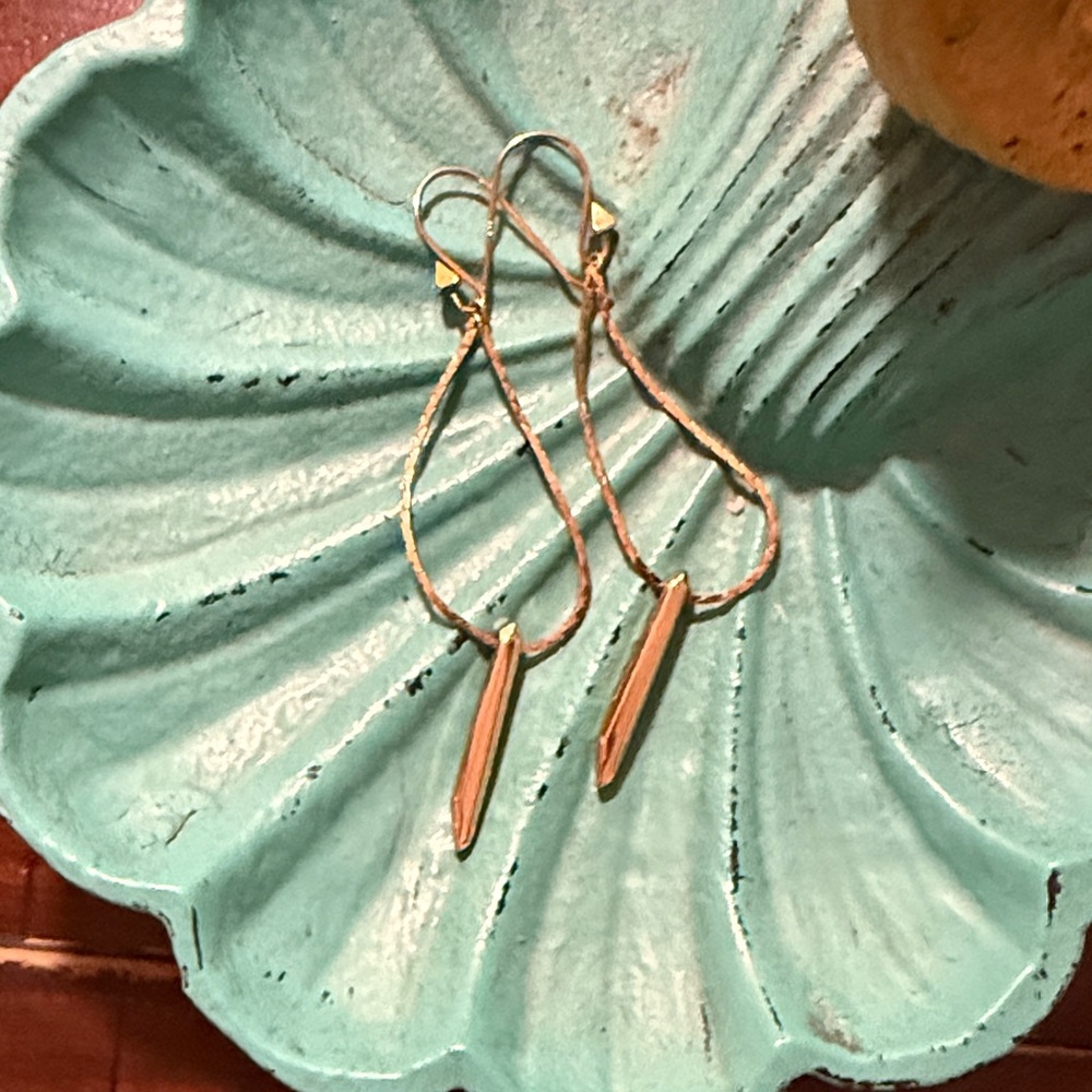 Elegant Gold Drop Earrings